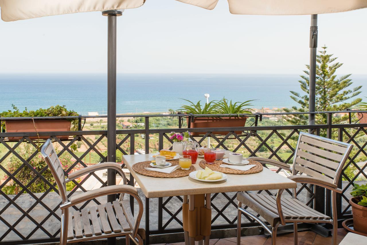Hotel Villa Mare Altavilla Milicia Dış mekan fotoğraf